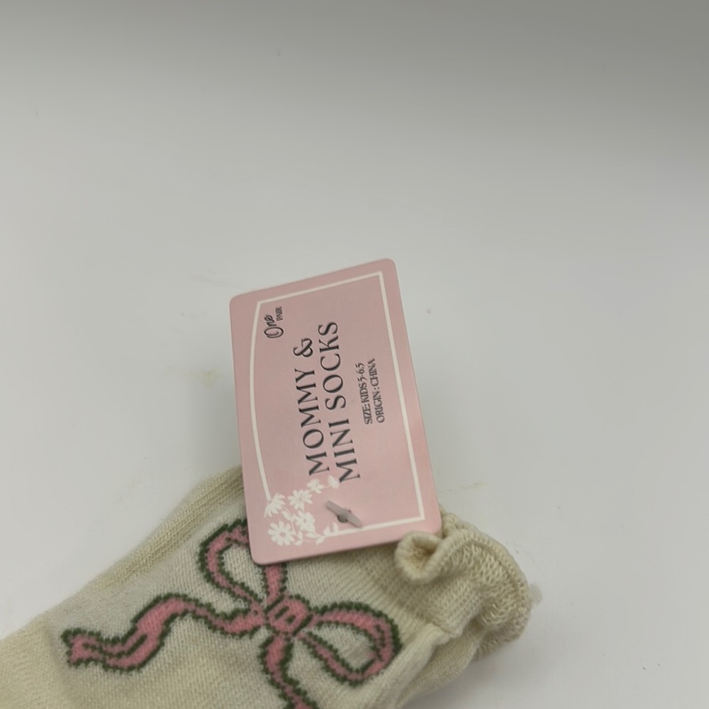 Set of Kids’ Light Pink Bow Slippers, Bow Socks, and Bow Trinket Dish - Picture 12 of 15